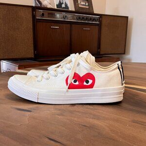 Comme des Garçons PLAY x Converse Chuck Taylor Low Heart Sneakers Women’s 9